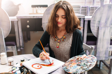 student painting