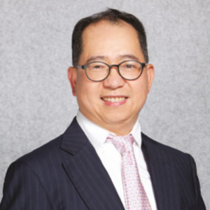41 John Luk, DMedSc, EMBA